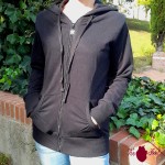 Sudadera mujer, negra. Japonesa, rosa. Toofeel moda alternativa