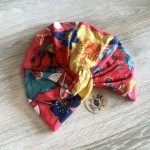 Modelo Turbante multipostura. Estampado 8. Toofeel