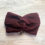 Modelo Nudo fino. Granate. Otoño-Invierno. Toofeel moda alternativa