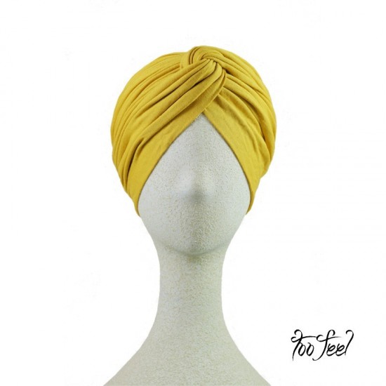 Modelo Turbante multipostura. Mostaza. Toofeel
