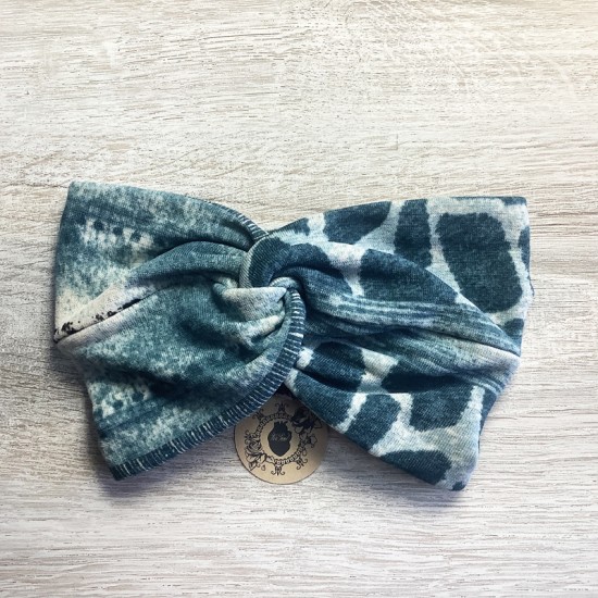 Modelo Nudo fino. Estampado 4. Otoño-Invierno. Toofeel moda alternativa