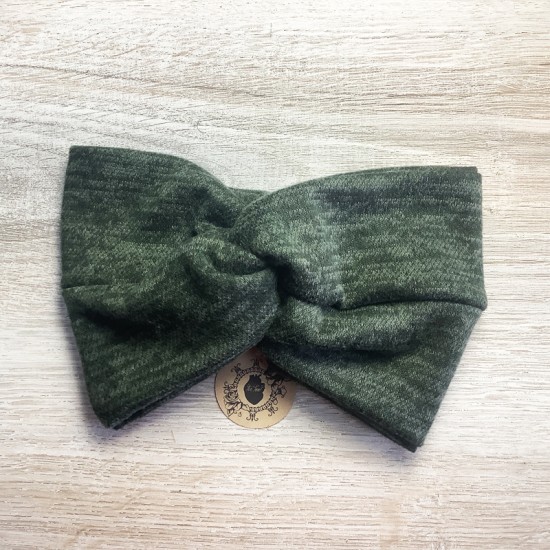 Modelo Nudo fino. Verde. Otoño-Invierno. Toofeel moda alternativa