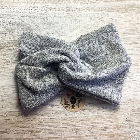 Modelo Nudo fino. Gris. Otoño-Invierno. Toofeel moda alternativa