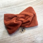 Modelo Nudo fino. Naranja. Otoño-Invierno. Toofeel moda alternativa